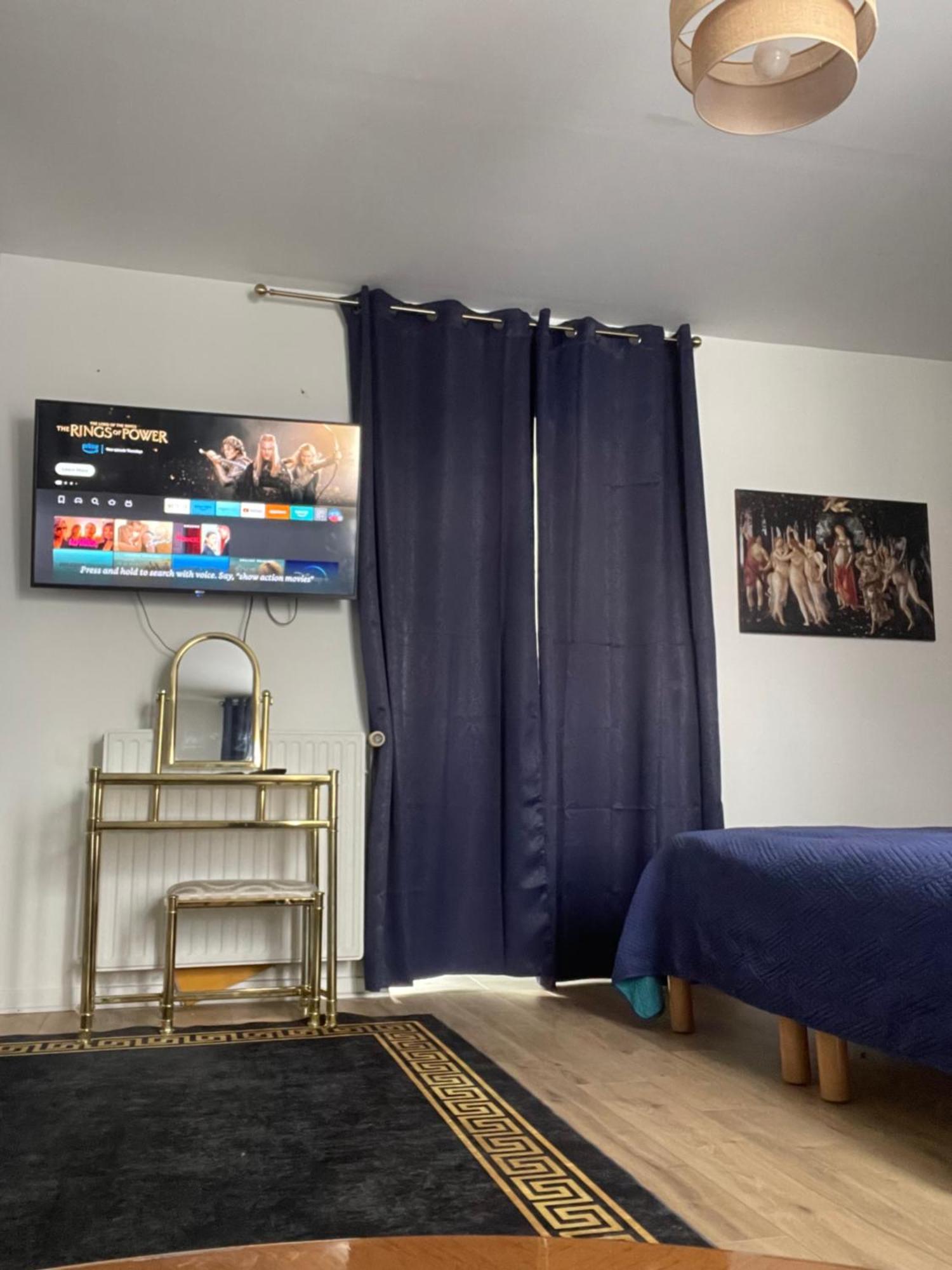 Time Capsule Hotel Arras Ngoại thất bức ảnh